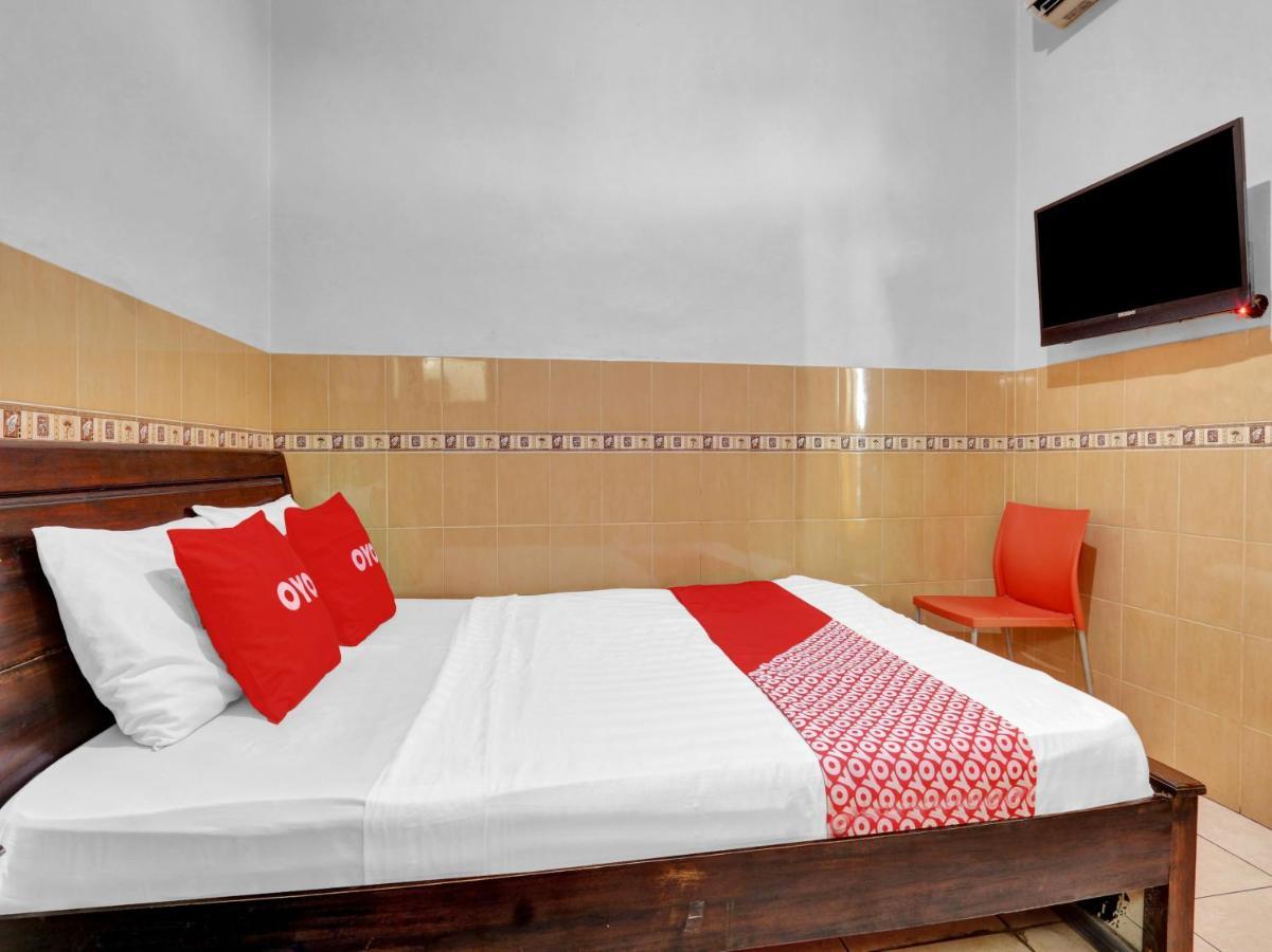 OYO 90695 Srikandi Nologaten Hotel Yogyakarta Bagian luar foto