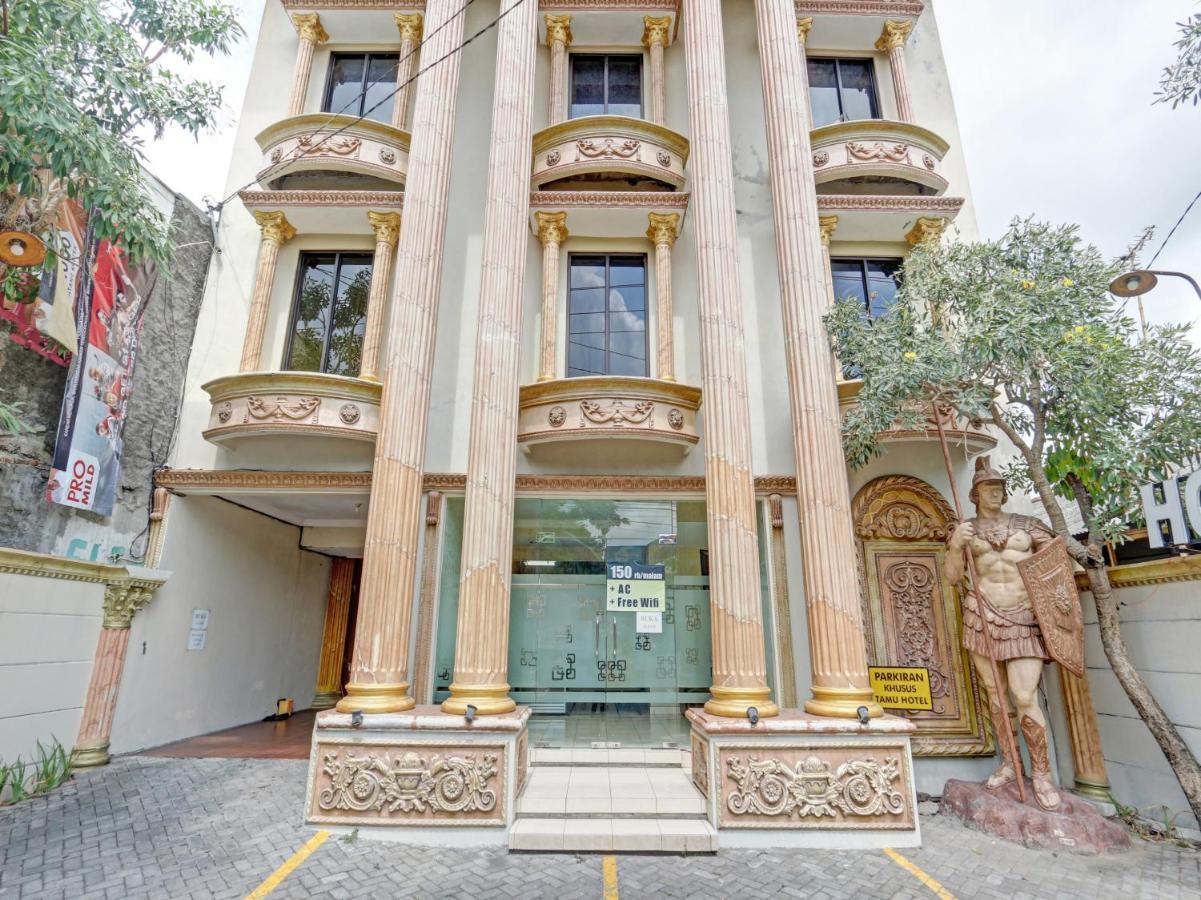OYO 90695 Srikandi Nologaten Hotel Yogyakarta Bagian luar foto